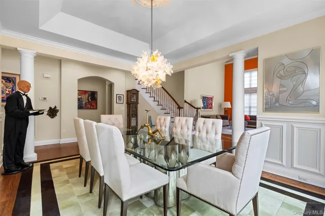 $2,000,000 | 10 Shadow Tree Lane, Briarcliff Manor, NY 10510