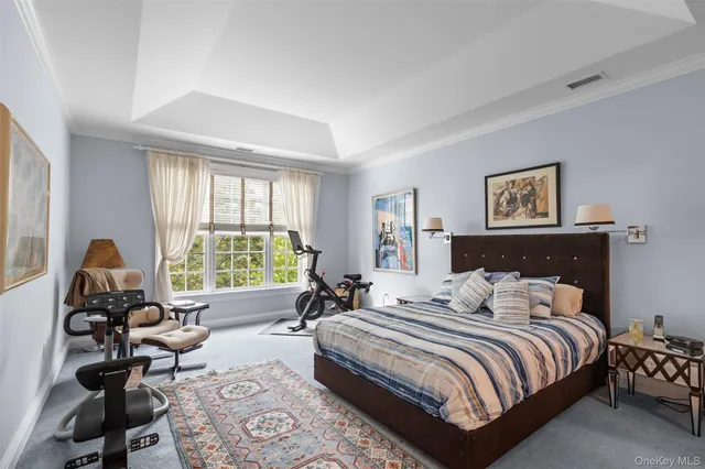 $2,000,000 | 10 Shadow Tree Lane, Briarcliff Manor, NY 10510