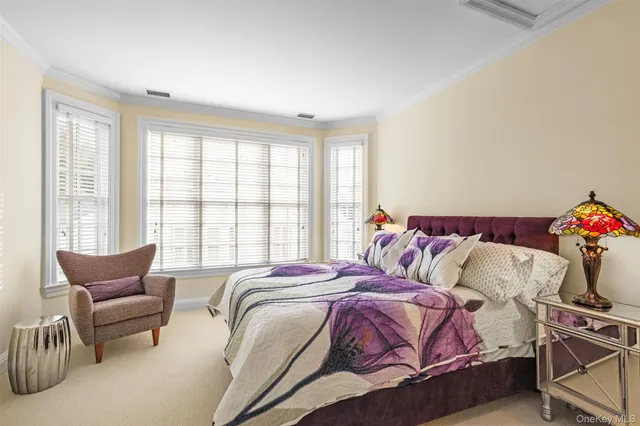 $2,000,000 | 10 Shadow Tree Lane, Briarcliff Manor, NY 10510