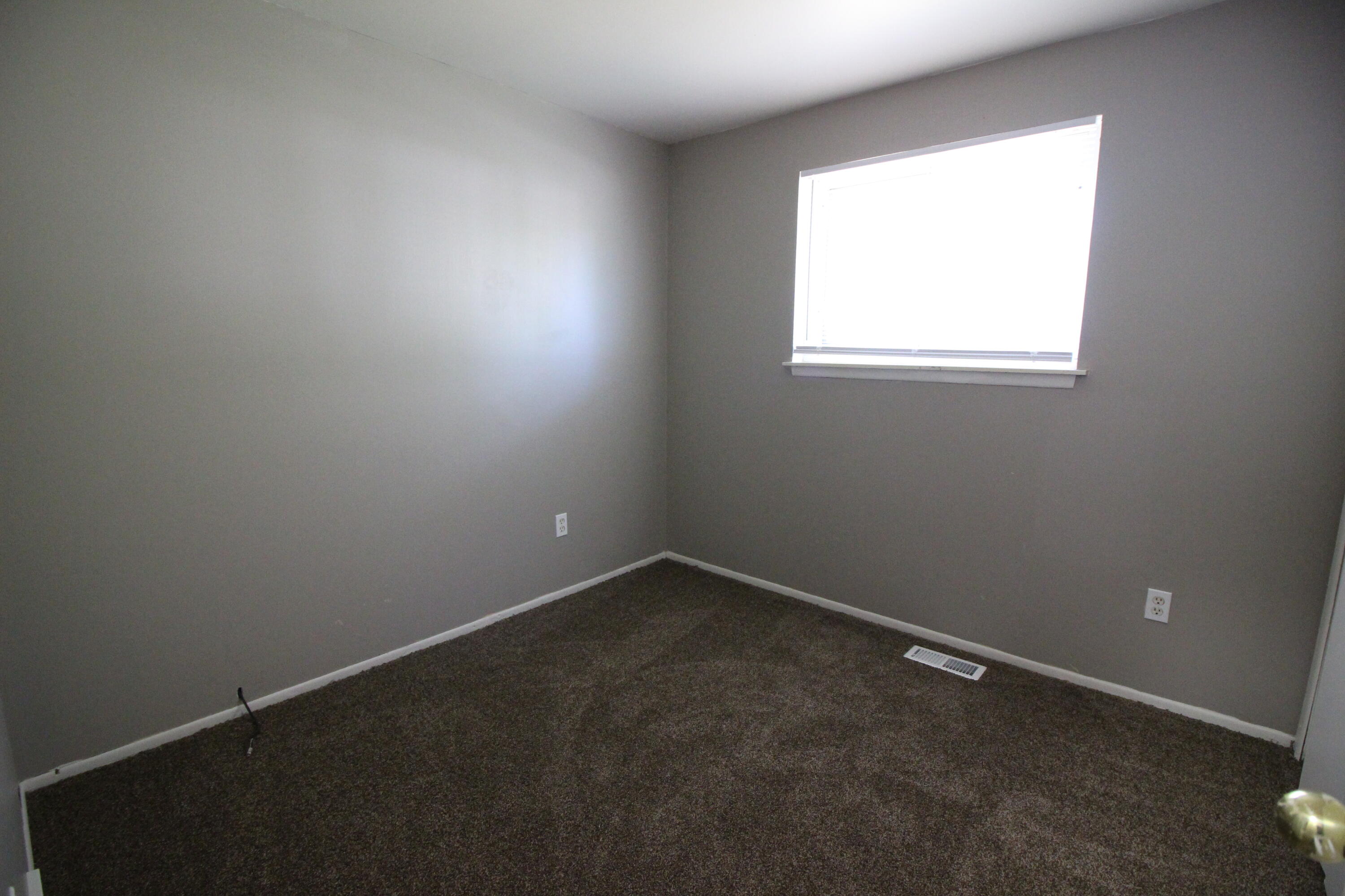 16265 Oakbrook Street Romulus, MI 48174 - Photo 11 of 17 IMG_9317