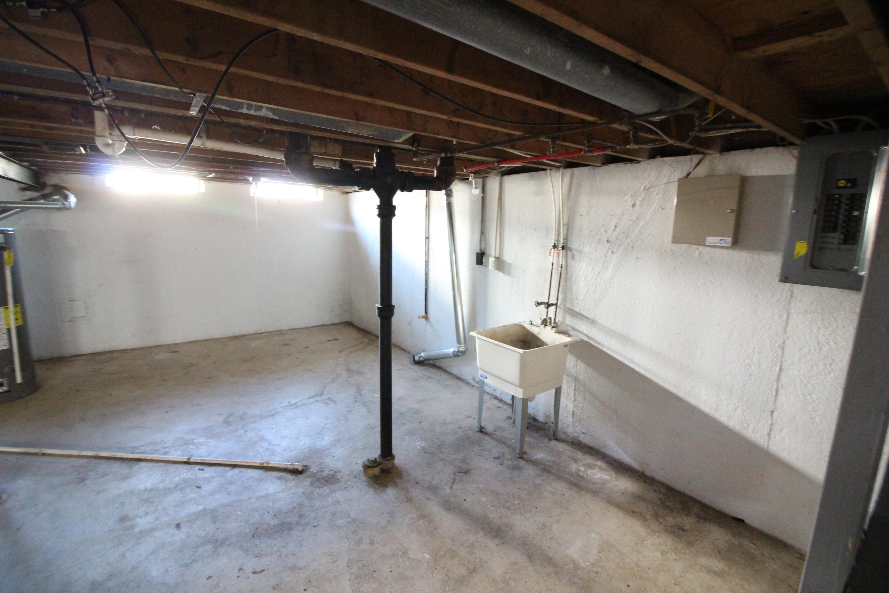 16265 Oakbrook Street Romulus, MI 48174 - Photo 17 of 17 IMG_9323