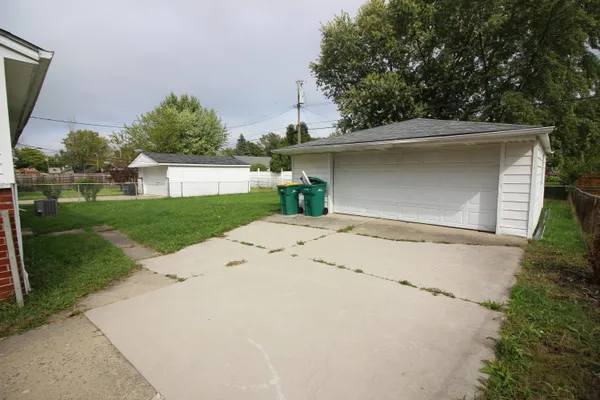 $170,000 | 16265 Oakbrook Street, Romulus, MI 48174