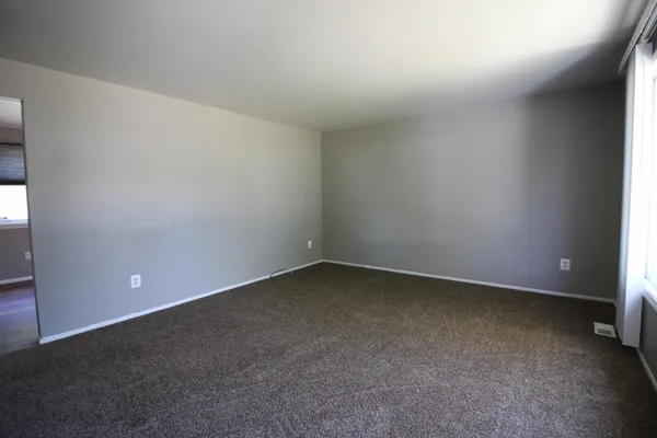 $170,000 | 16265 Oakbrook Street, Romulus, MI 48174