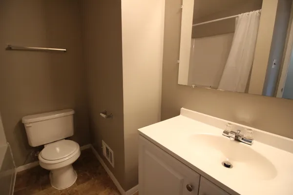 $170,000 | 16265 Oakbrook Street, Romulus, MI 48174