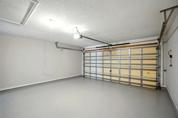 a view of a garage