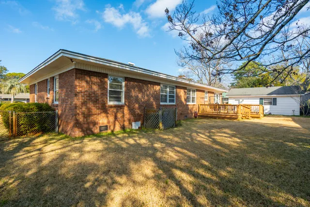 $1,600,000 | 835 Erckmann Drive, Mount Pleasant, SC 29464