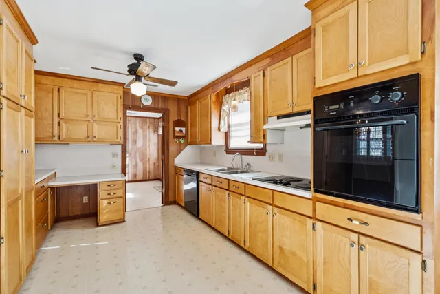 $1,600,000 | 835 Erckmann Drive, Mount Pleasant, SC 29464