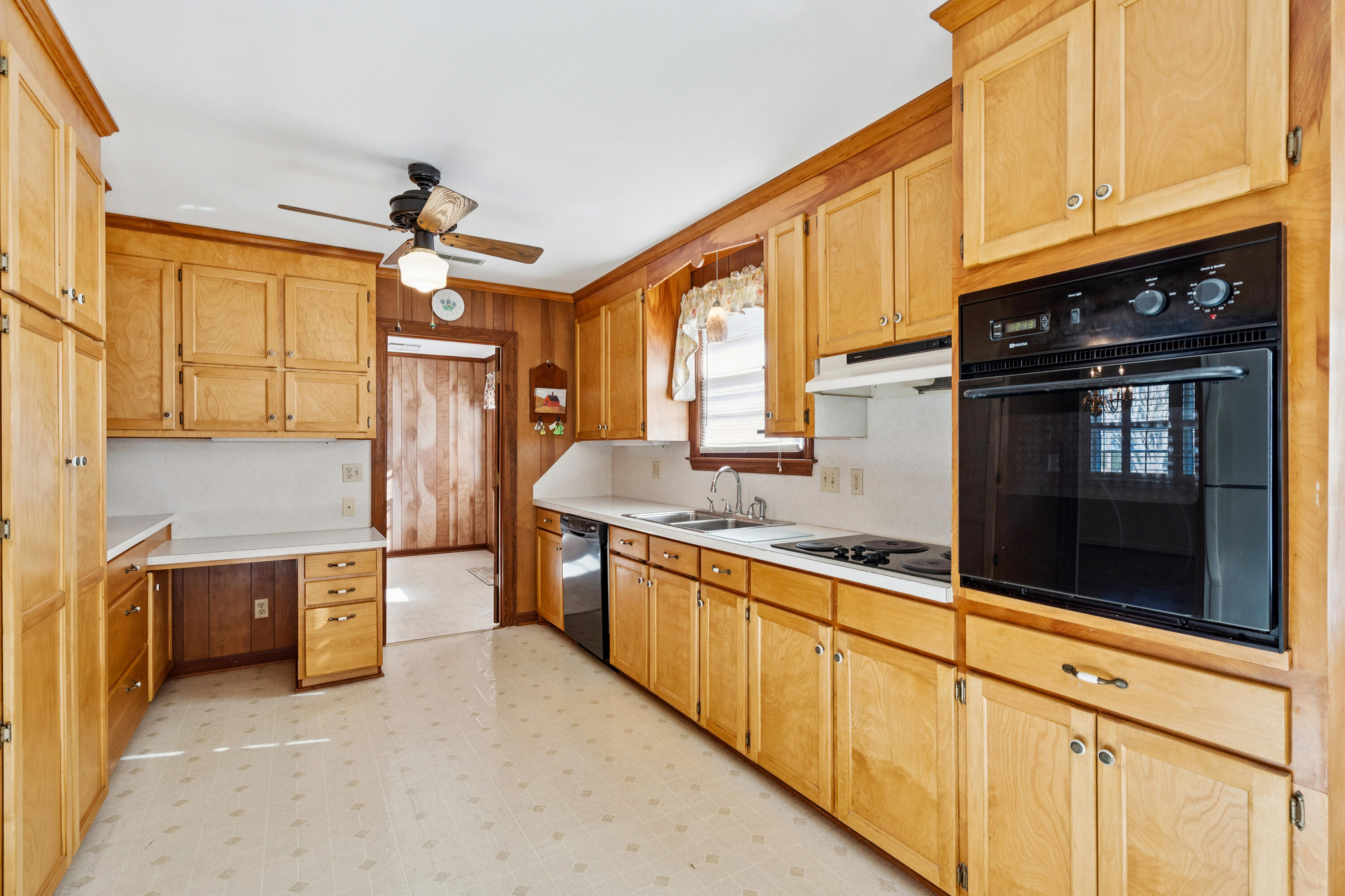 835 Erckmann Drive Mount Pleasant, SC 29464 - Photo 8 of 33 835ErckmannDr-KeenEyeMarketing-021