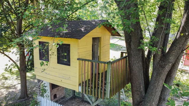 $179,900 | 169 Sumner Street, Berlin, WI 54923