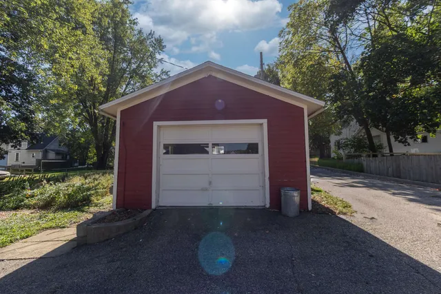 $179,900 | 169 Sumner Street, Berlin, WI 54923