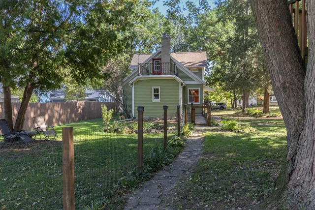 $179,900 | 169 Sumner Street, Berlin, WI 54923