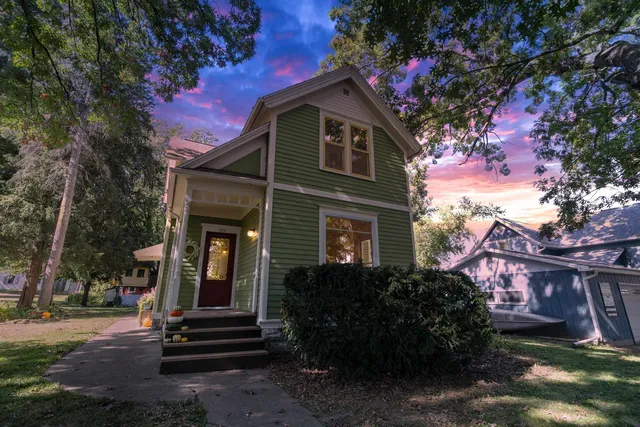 $179,900 | 169 Sumner Street, Berlin, WI 54923