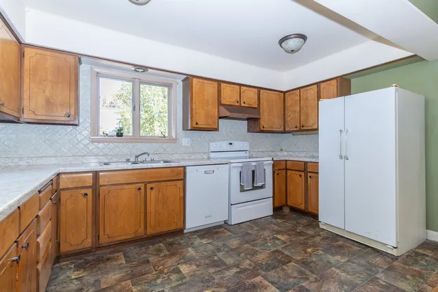 $179,900 | 169 Sumner Street, Berlin, WI 54923