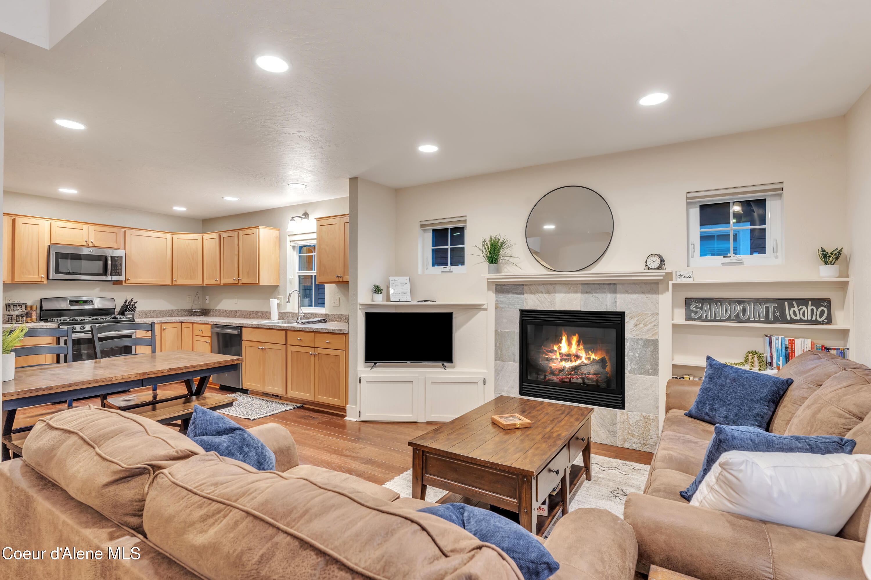 209 Pomrankey Lane Dover, ID 83825 - Photo 6 of 20 Living Room