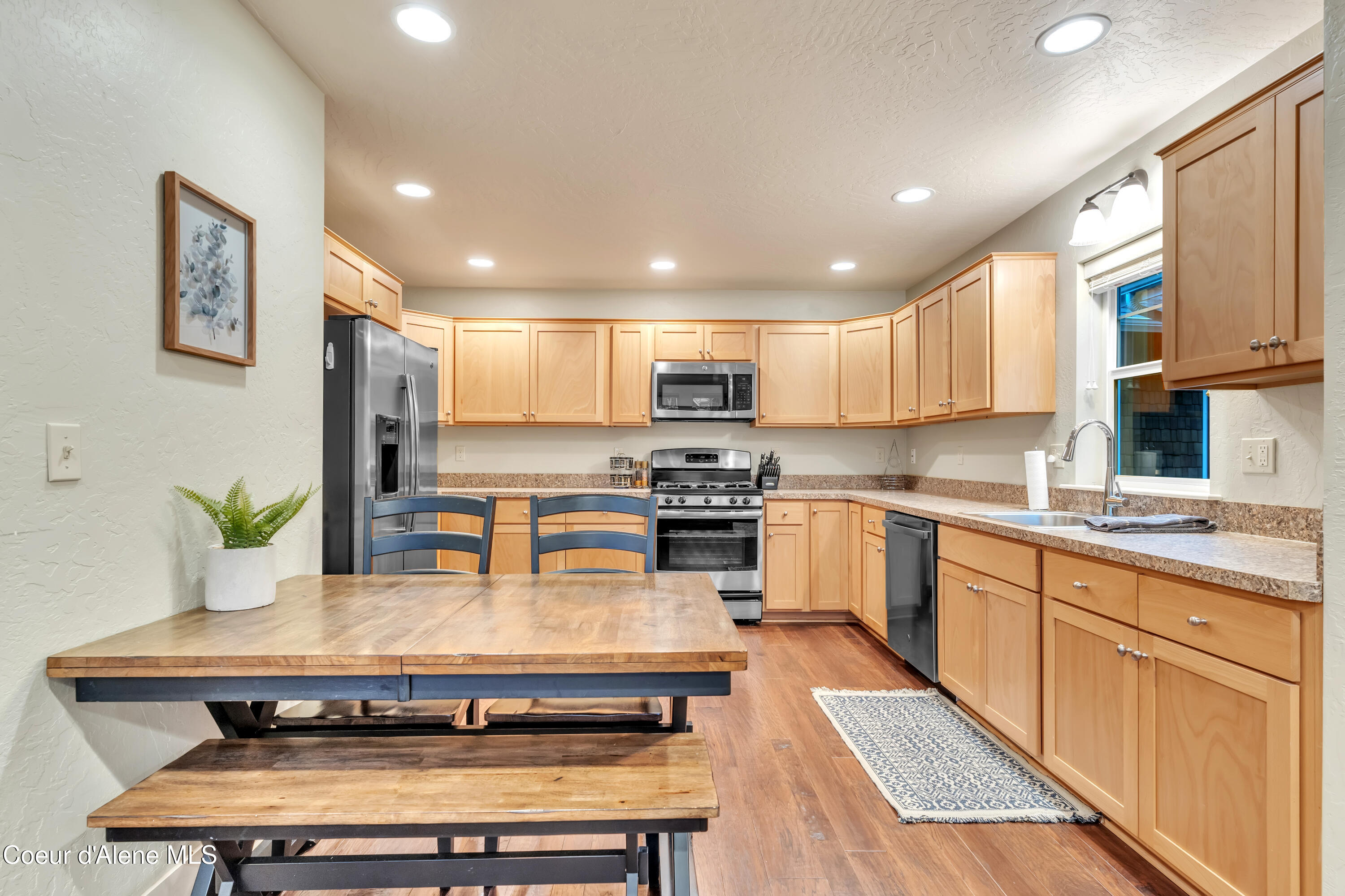 209 Pomrankey Lane Dover, ID 83825 - Photo 7 of 20 Kitchen