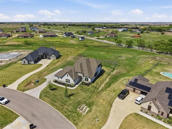 $550,000 | 704 Cactus Creek, Godley, TX 76044