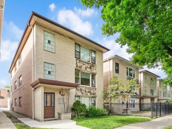 $899,000 | 8631 West Summerdale Avenue, Chicago, IL 60656