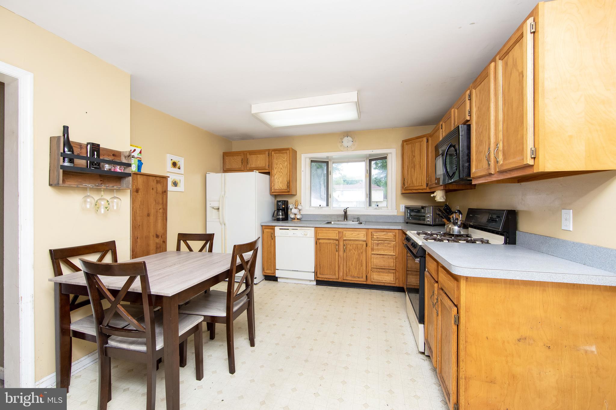 116 West Maple Avenue Lindenwold, NJ 08021 - Photo 8 of 31 Gallery Image 8