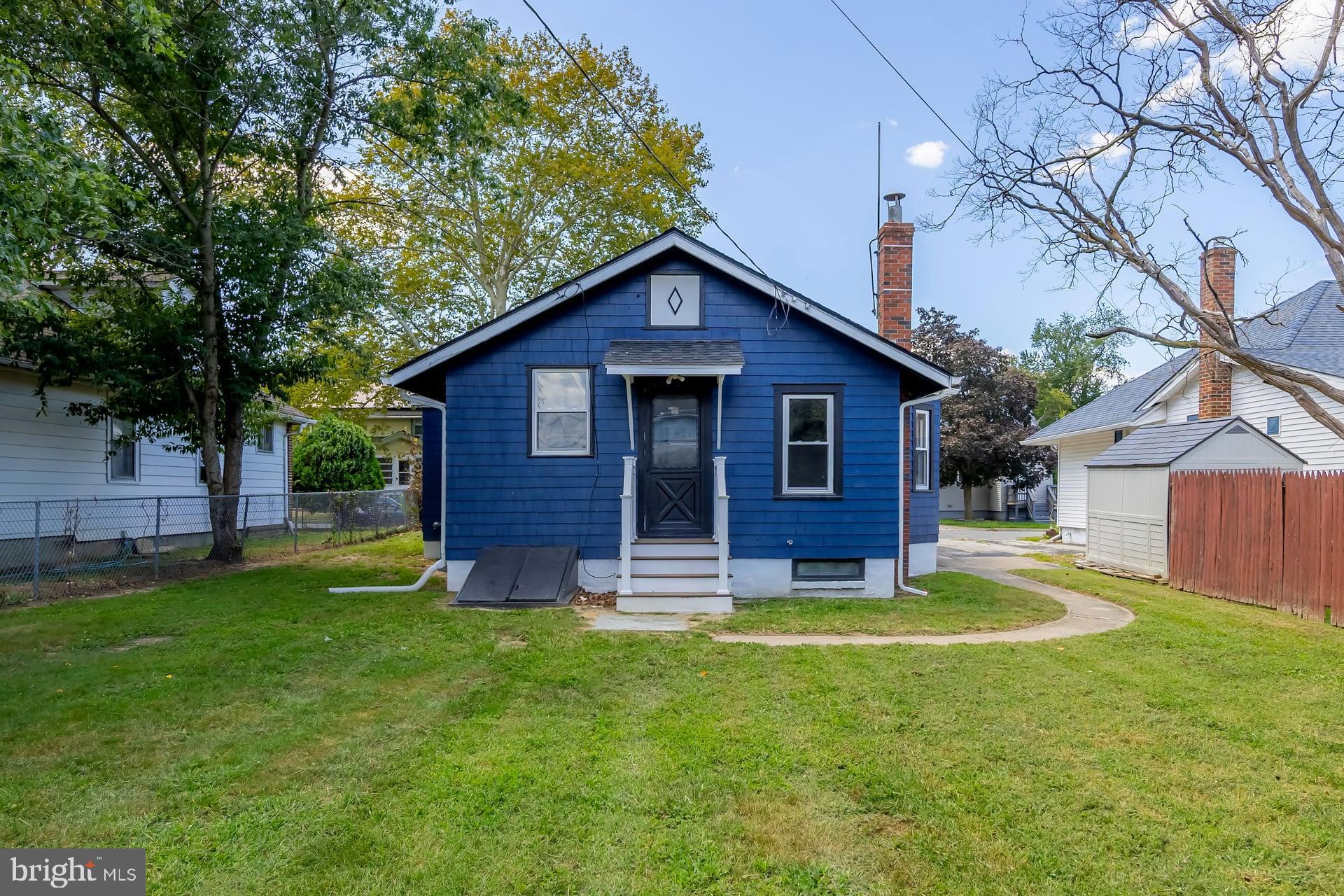 277 Jefferson Street Carneys Point, NJ 08069 - Photo 3 of 11