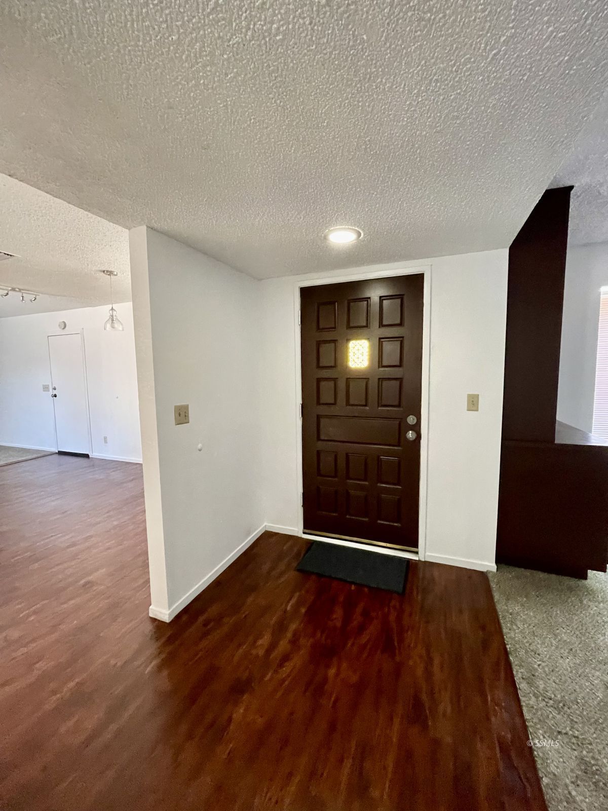 605 South Silver Ridge Street Ridgecrest, CA 93555 - Photo 5 of 26 Gallery Image 5