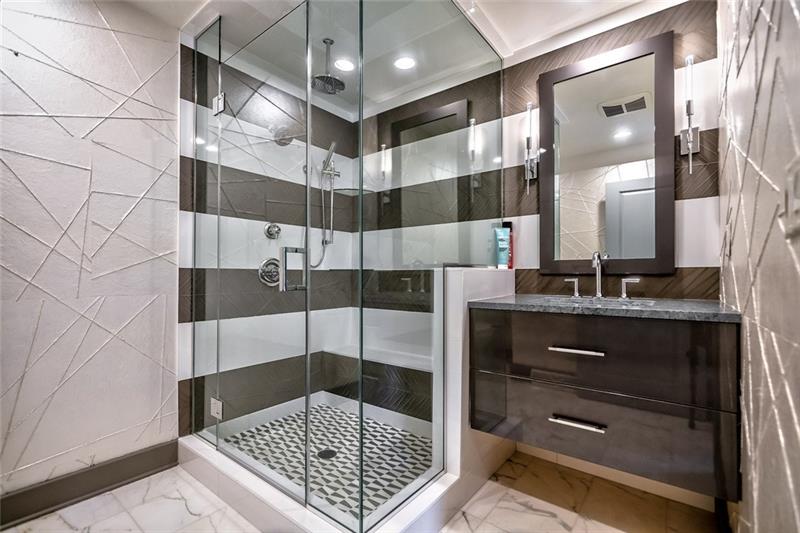 5 Little Meadow Road Wexford, PA 15090 - Photo 13 of 25 Luxury Bath with Marble tiles. Granite Sink top.