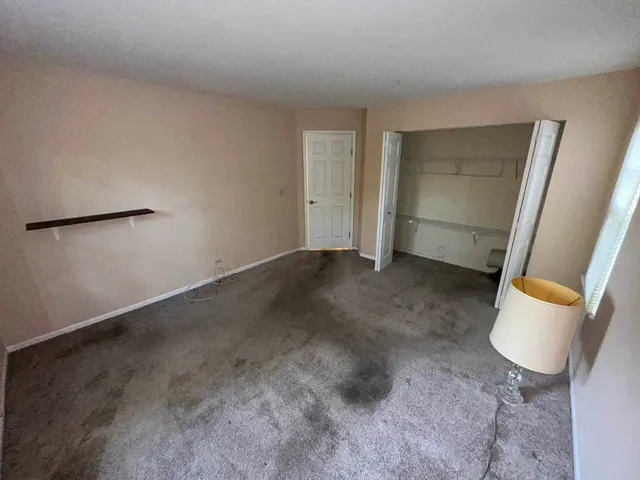 $304,900 | 802 Butternut Lane, Unit C, Mount Prospect, IL 60056