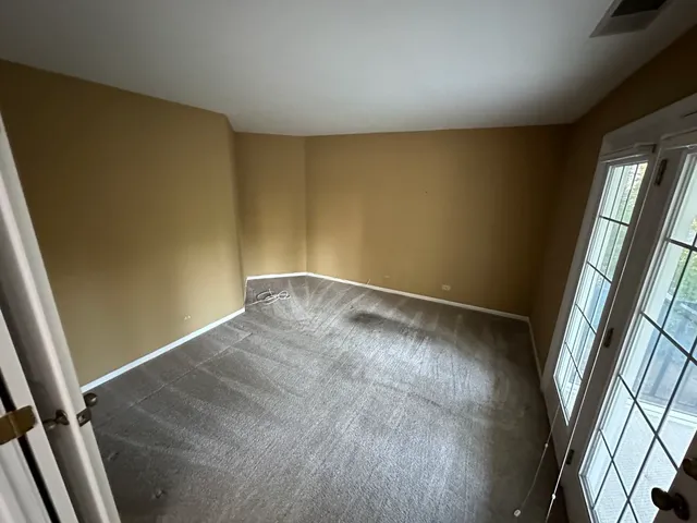 $304,900 | 802 Butternut Lane, Unit C, Mount Prospect, IL 60056