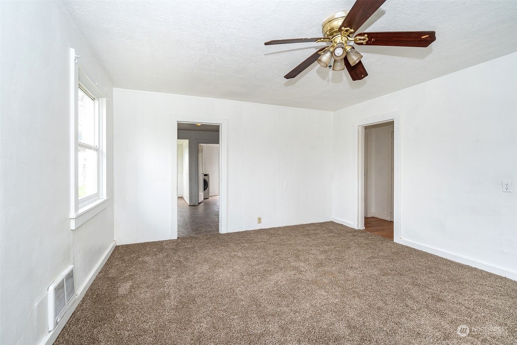 680 Southwest William Avenue Chehalis, WA 98532 - Photo 11 of 27 Gallery Image 11