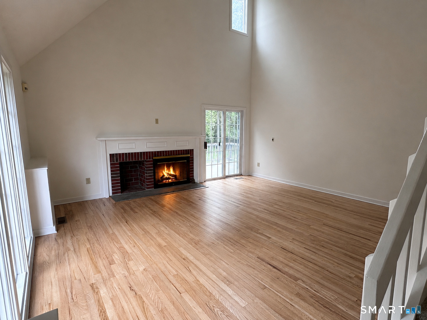 166 Glengarry Road, Unit 166 Fairfield, CT 06825 - Photo 6 of 39