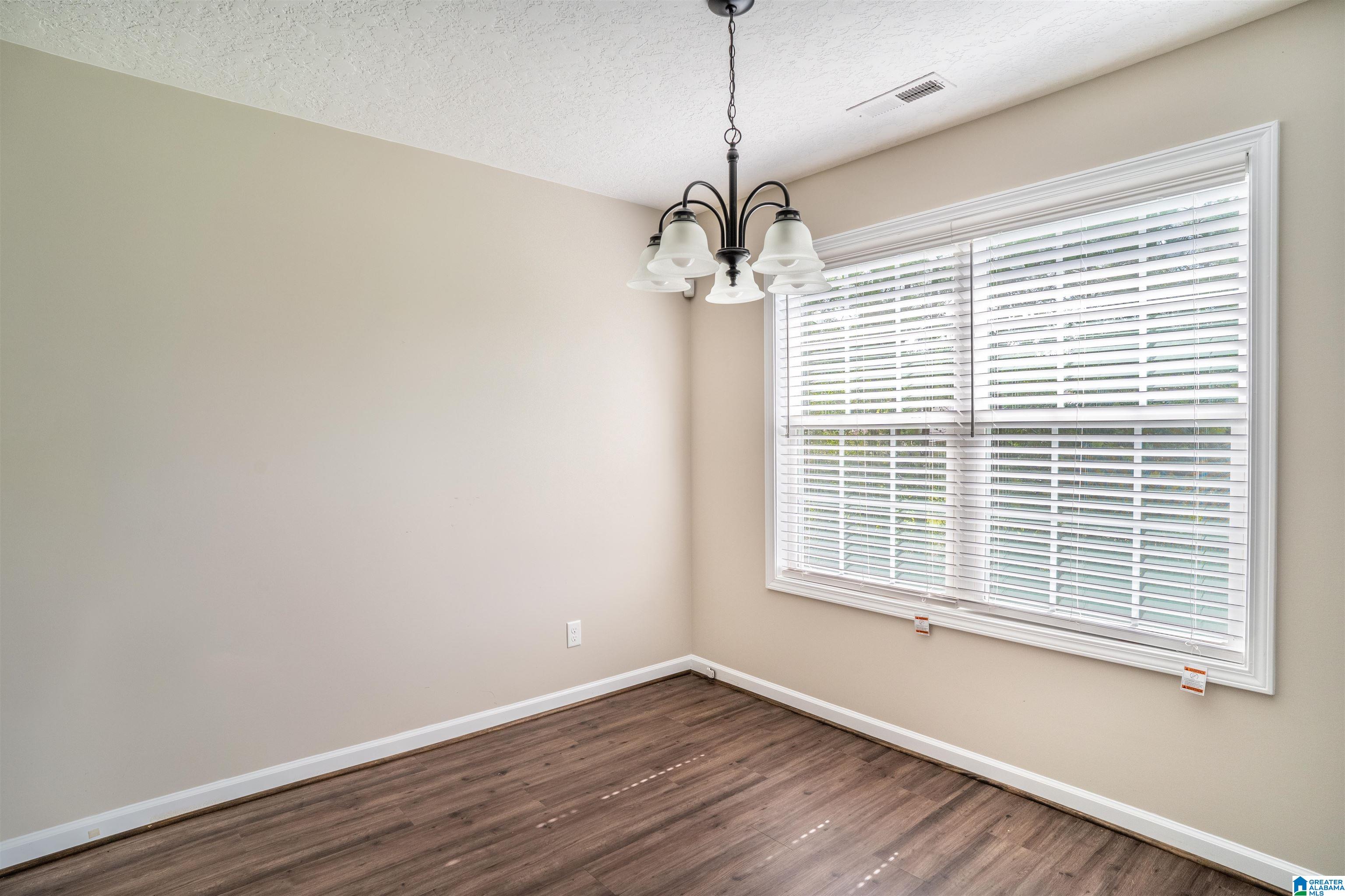 1007 Groves Pass Jacksonville, AL 36265 - Photo 8 of 24