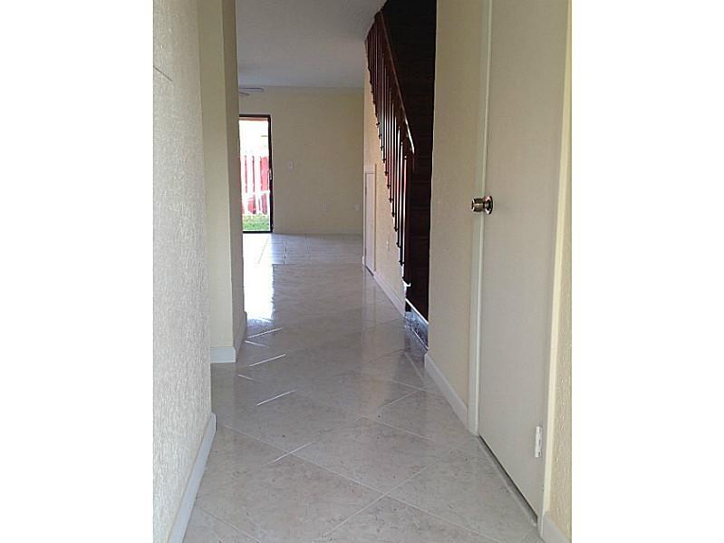 10527 Northwest 8th Street, Unit 10527 Pembroke Pines, FL 33026 - Photo 13 of 16