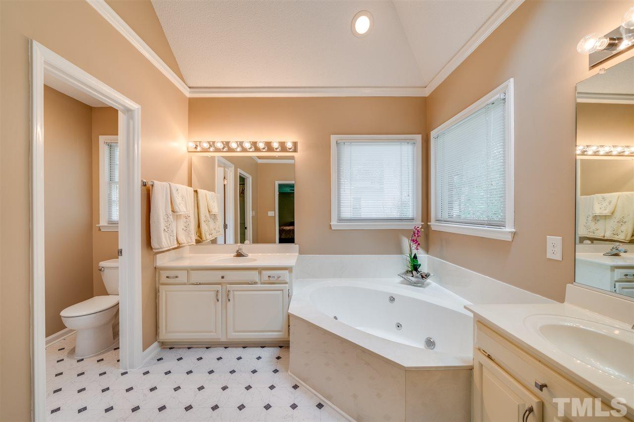 4513 Latrobe Court Raleigh, NC 27604 - Photo 20 of 29 Gallery Image 20
