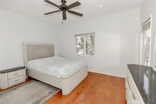 $490,000 | 11124 Burbank Boulevard, Unit 101, North Hollywood, CA 91601