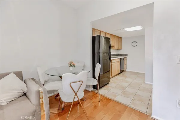 $490,000 | 11124 Burbank Boulevard, Unit 101, North Hollywood, CA 91601