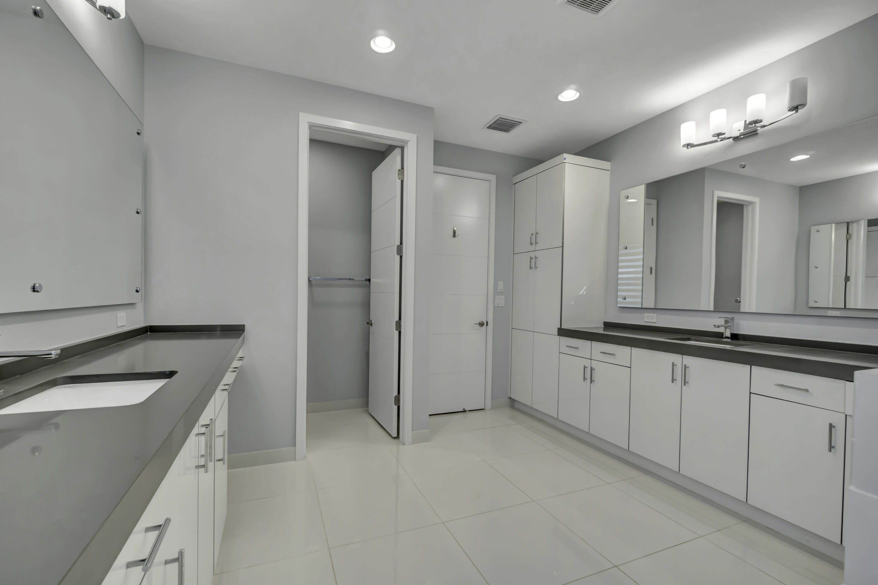 17081 Five Waters Avenue Boca Raton, FL 33496 - Photo 59 of 109 17081 Five Waters Ave Interior (36)