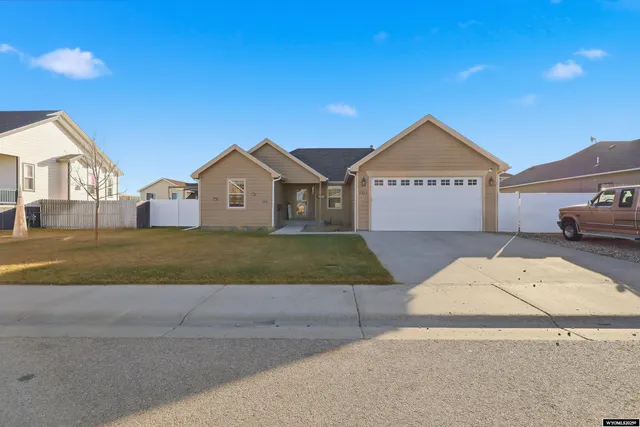 $435,000 | 2213 Inca Trail, Casper, WY 82601