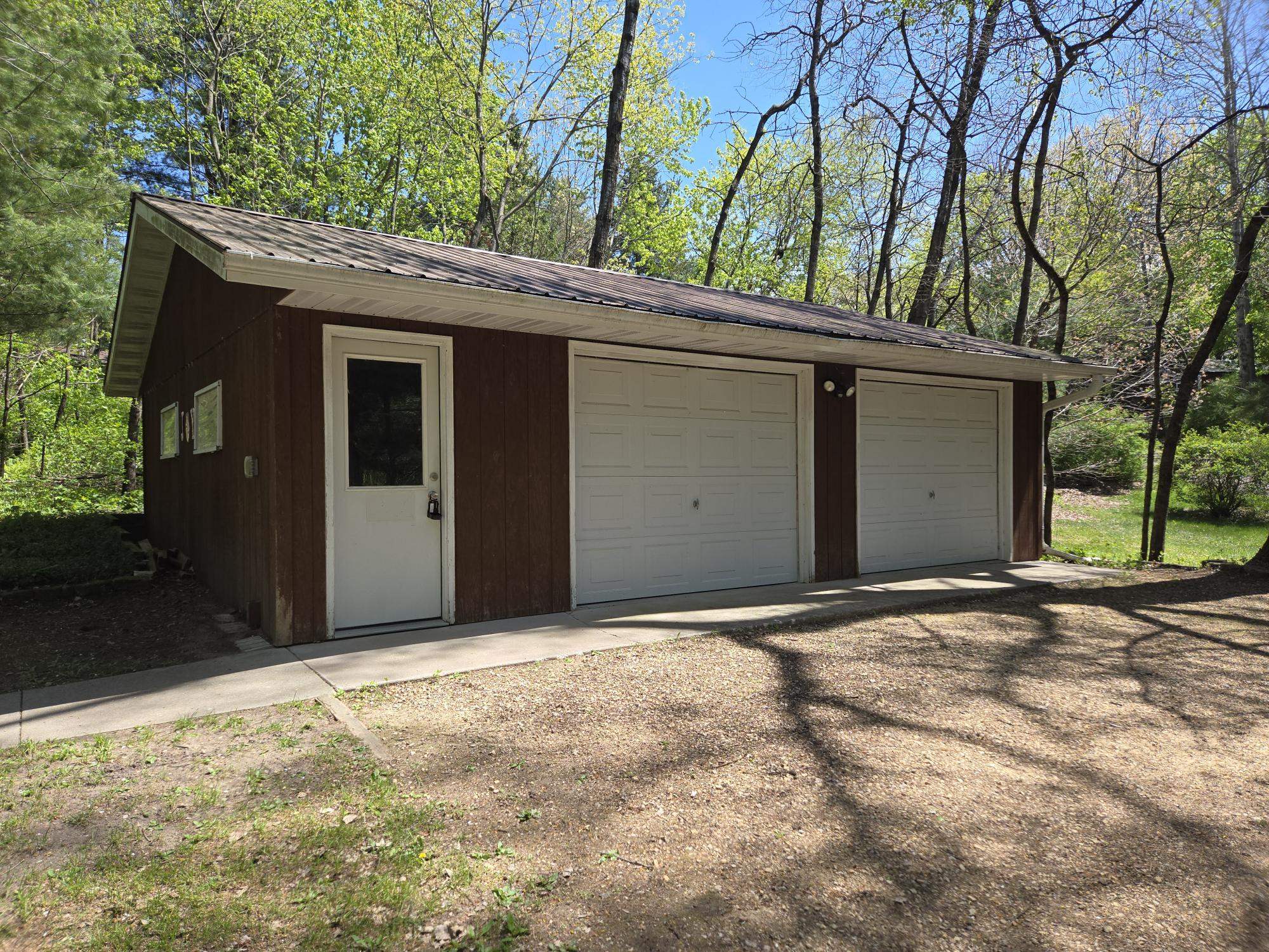 3217 3rd Oxford, WI 53952 - Photo 2 of 36