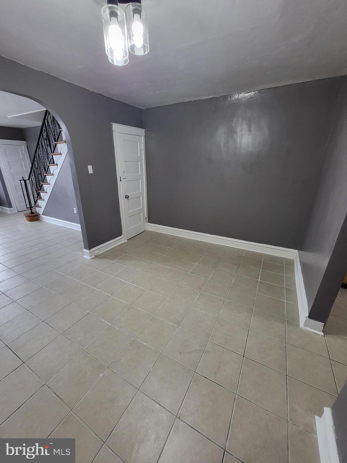 7103 Seaford Road Upper Darby, PA 19082 - Photo 12 of 40