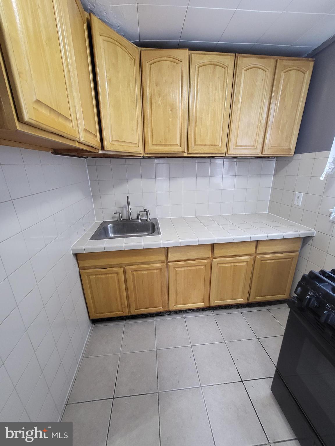 7103 Seaford Road Upper Darby, PA 19082 - Photo 15 of 40