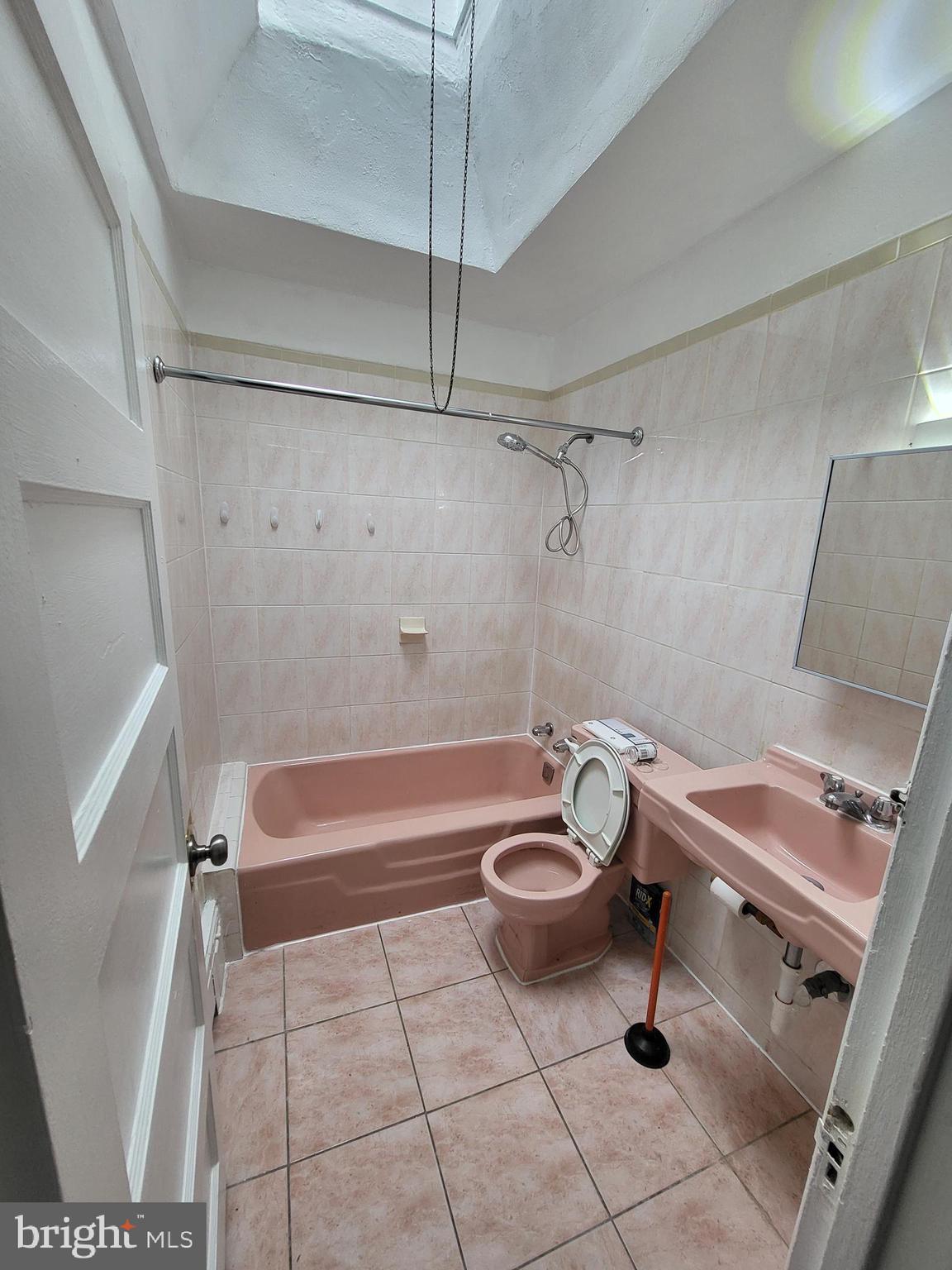 7103 Seaford Road Upper Darby, PA 19082 - Photo 26 of 40