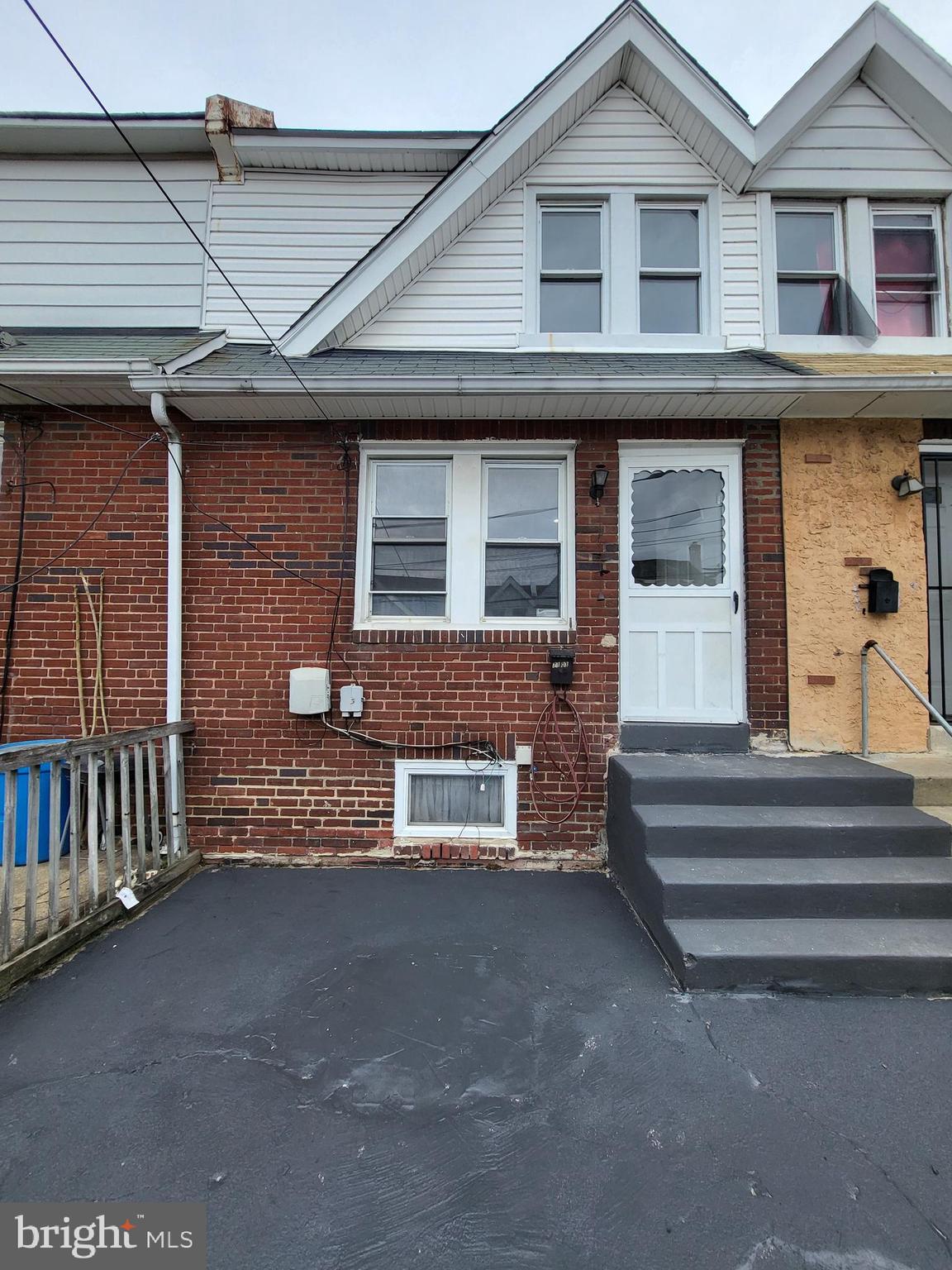 7103 Seaford Road Upper Darby, PA 19082 - Photo 3 of 40