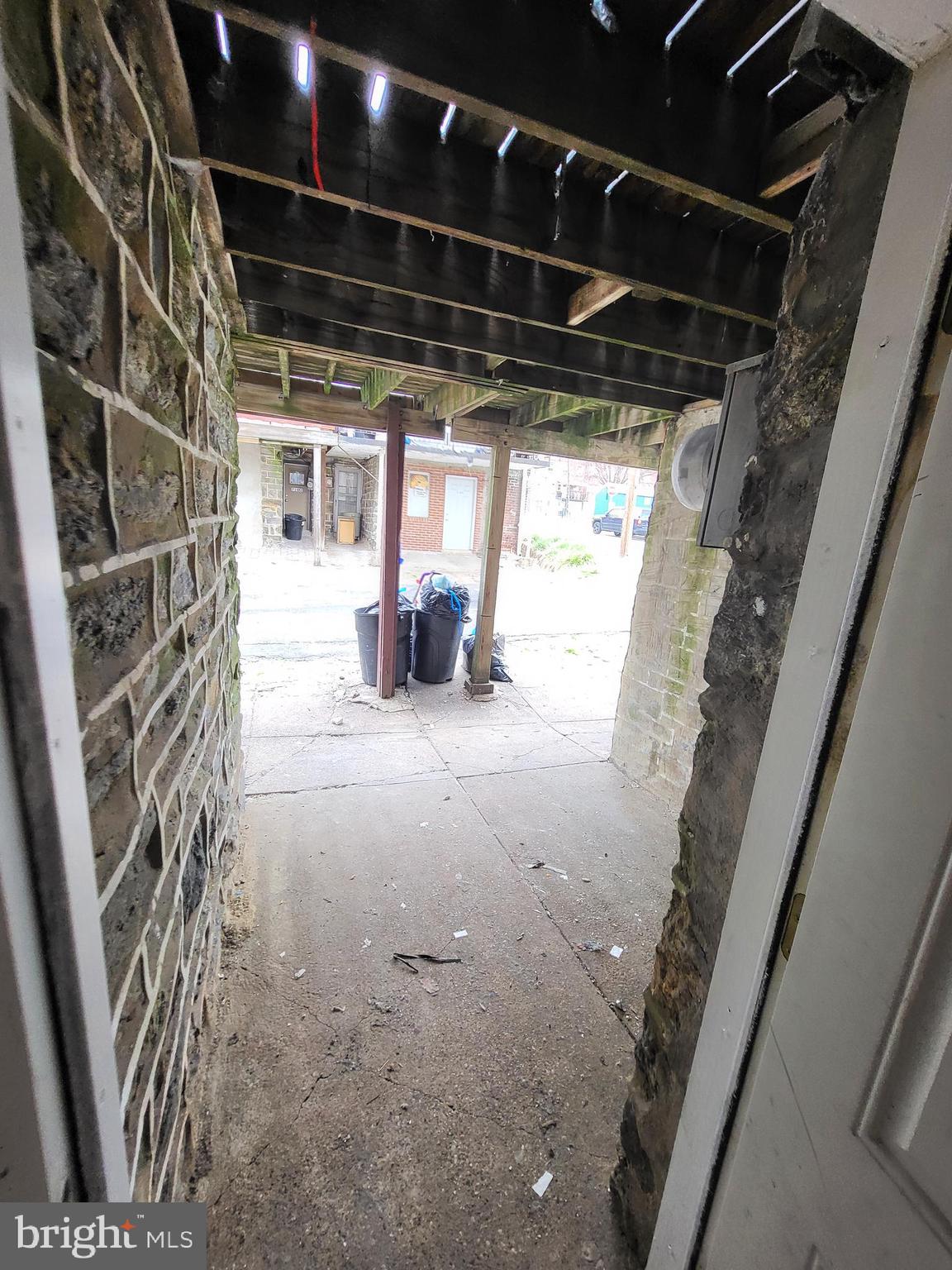 7103 Seaford Road Upper Darby, PA 19082 - Photo 38 of 40