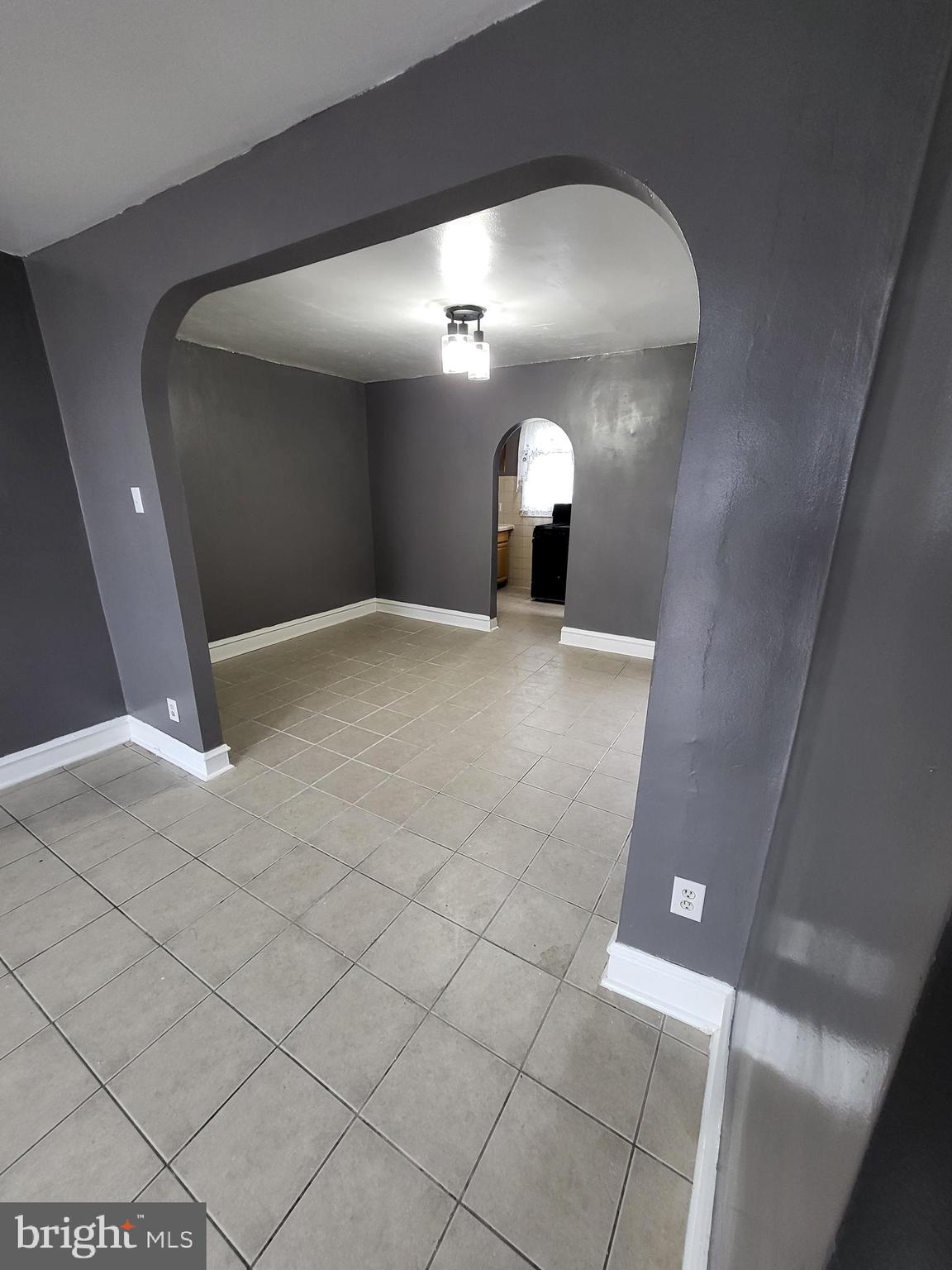 7103 Seaford Road Upper Darby, PA 19082 - Photo 9 of 40