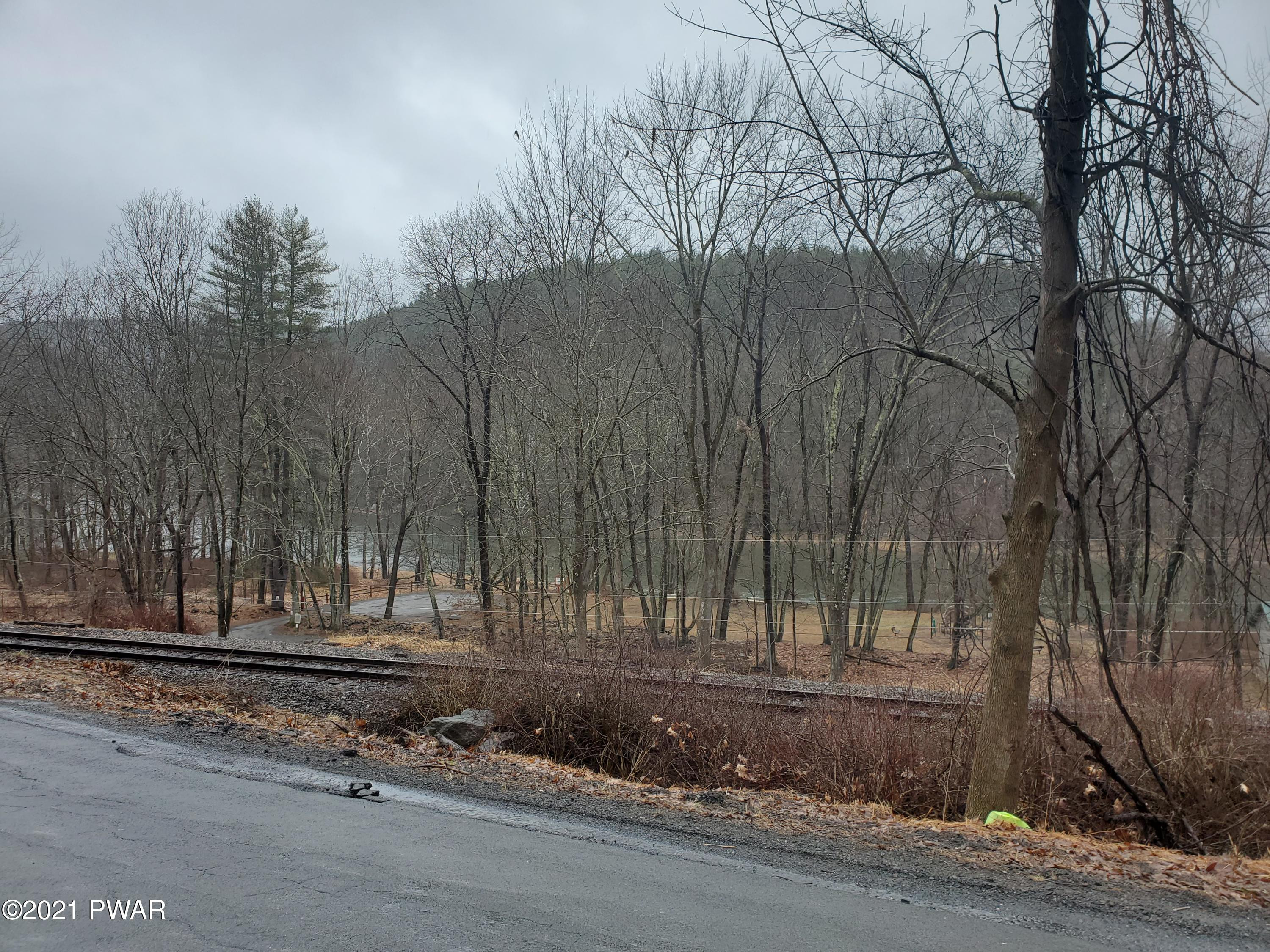 386 Masthope Plank Road Lackawaxen, PA 18435 - Photo 2 of 5