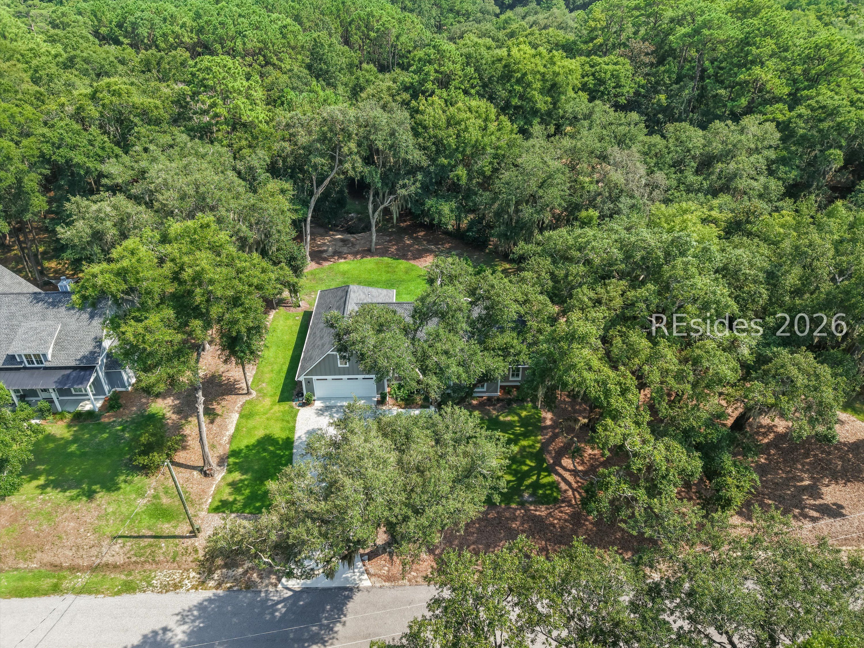 24 Alumni Road Beaufort, SC 29907 - Photo 6 of 44