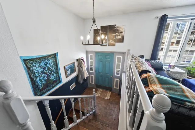 $199,900 | 2375 Windemere Drive, Jackson, MI 49202