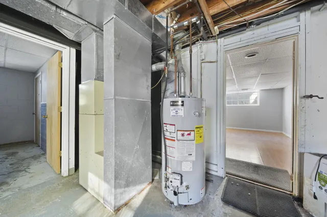 $199,900 | 2375 Windemere Drive, Jackson, MI 49202