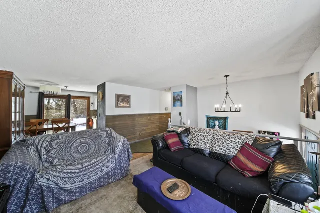 $199,900 | 2375 Windemere Drive, Jackson, MI 49202