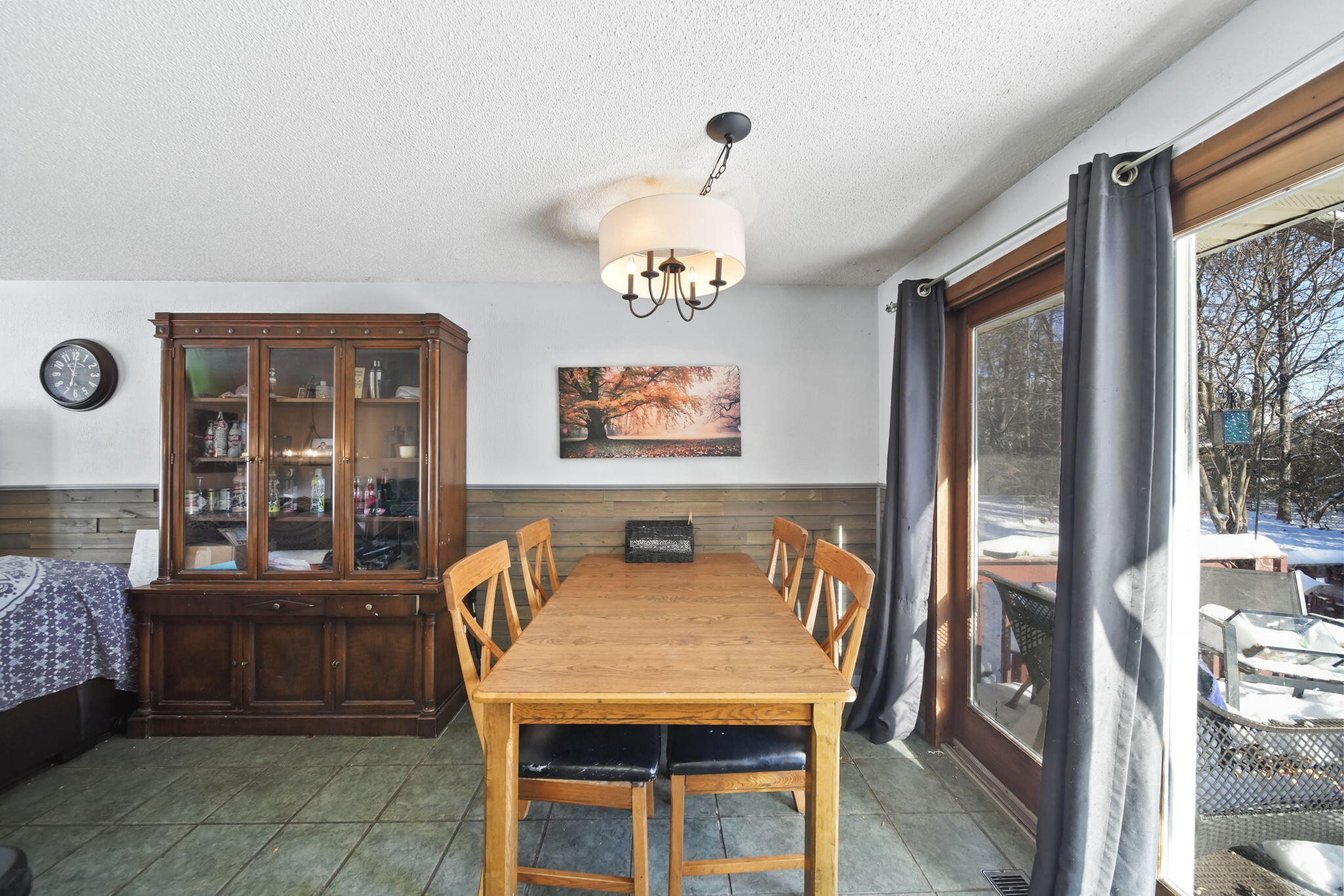 2375 Windemere Drive Jackson, MI 49202 - Photo 7 of 39 11-web-or-mls-DSC07051