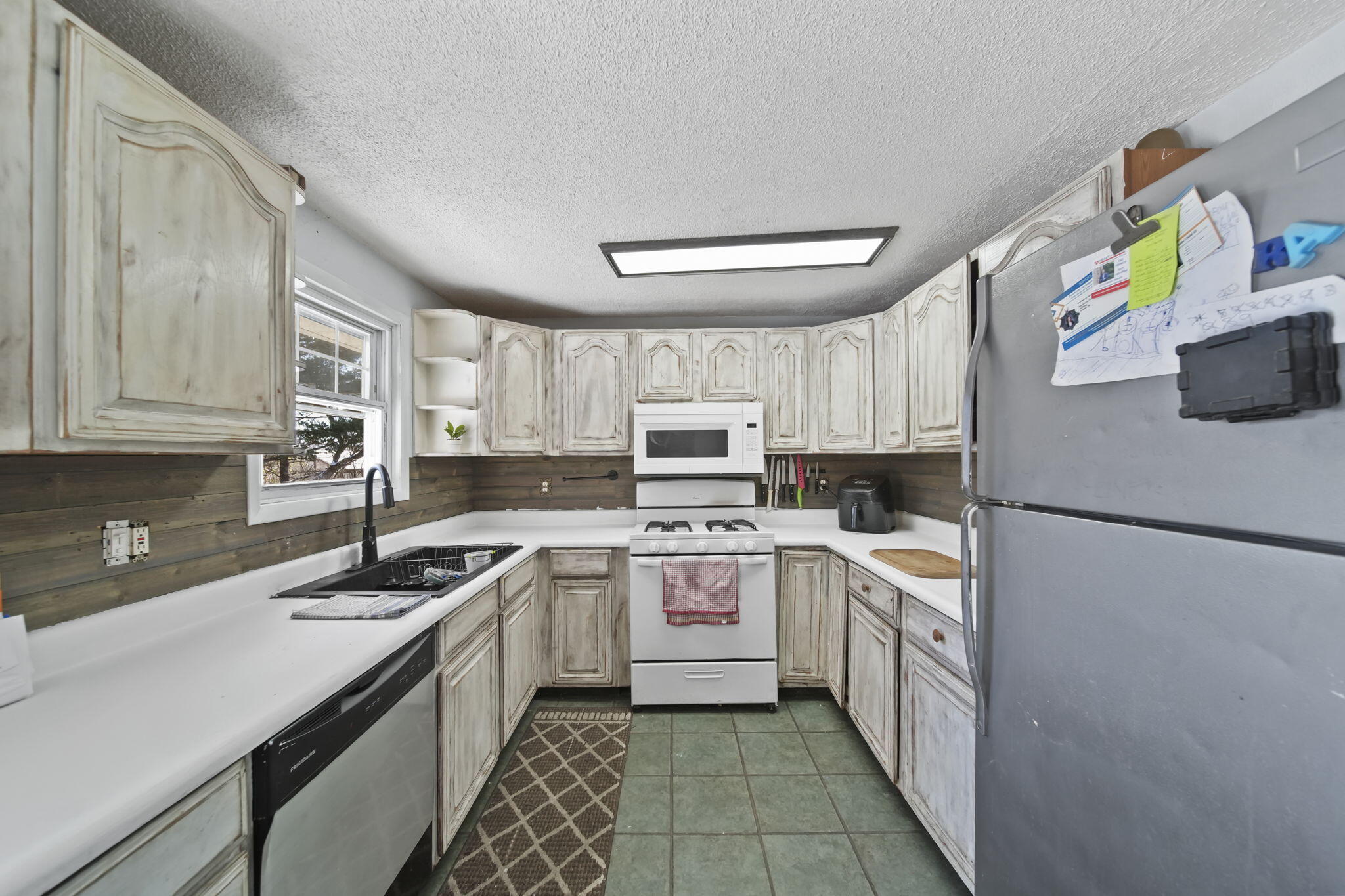 2375 Windemere Drive Jackson, MI 49202 - Photo 8 of 39 12-web-or-mls-DSC07039